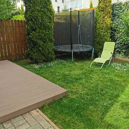 Harmony Haven - Spacious 4br House With Free Parking Σπίτι διακοπών *