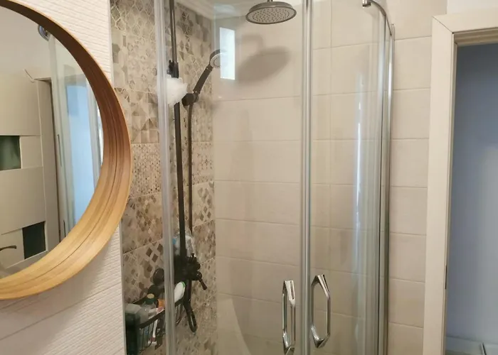 Harmony Haven - Spacious 4br House With Free Parking Σπίτι διακοπών Κλουζ-Ναπόκα