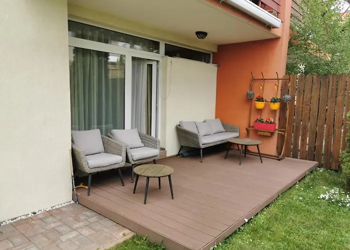 Harmony Haven - Spacious 4br House With Free Parking Kaloşvar